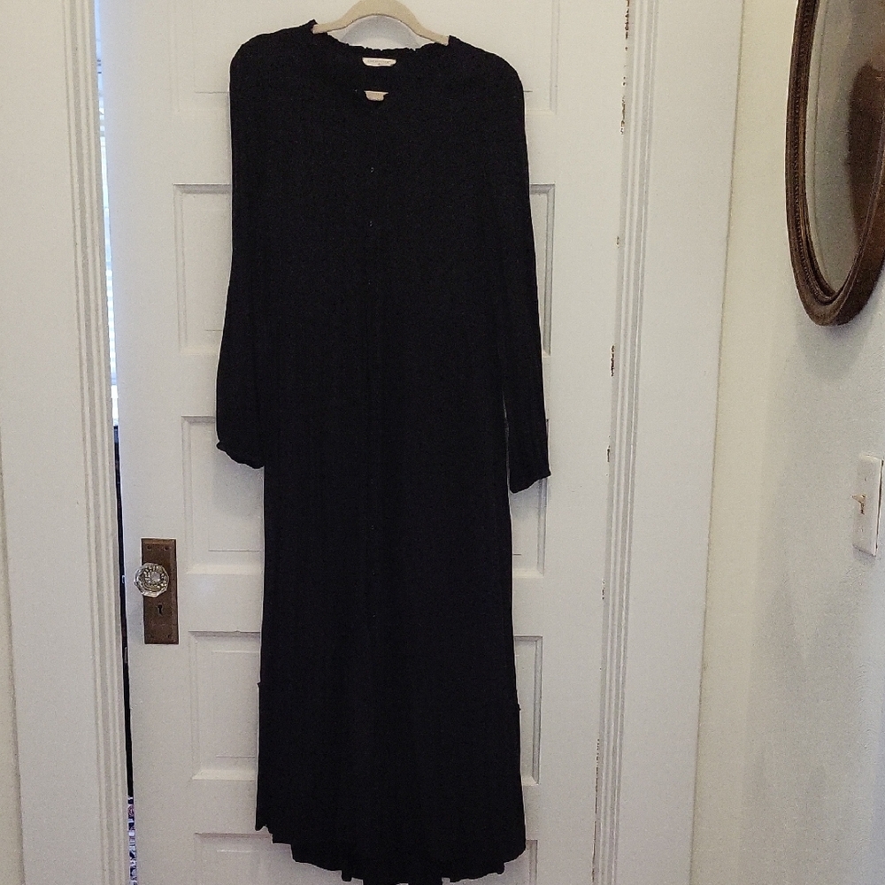 Elegant Black Maxi Dress